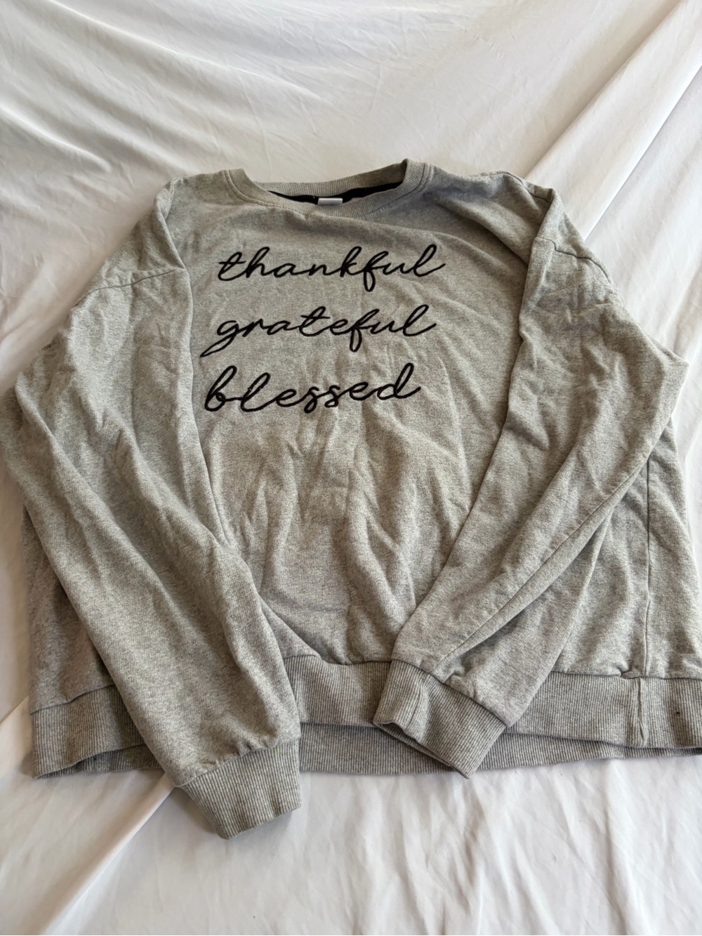 Sweet Soul Women's Size Large Gray "Thankful Grateful Blessed" Sweatshirt